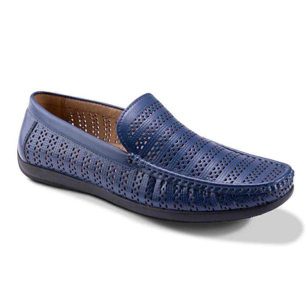MONTIQUE MEN'S NAVY PERFORATED DRIVING SHOE S22.